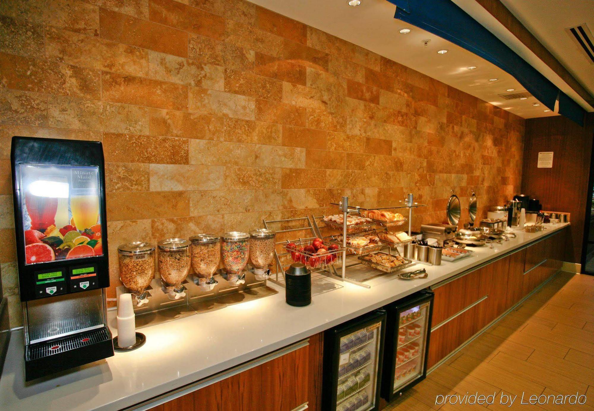 Springhill Suites Temecula Valley Wine Country Ресторан фото